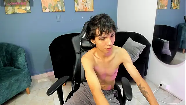 justin twink20 online show from July 16, 12:56 pm