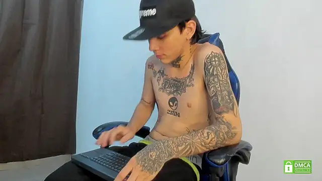 Nick TattooedGuy online show from June 24, 8:22 pm