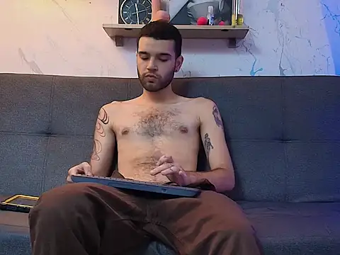 elliot flame online show from July 17, 10:27 pm