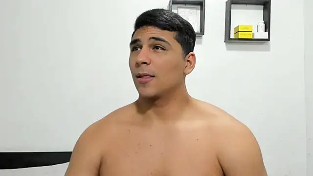 Thiago bel online show from June 23, 1:32 am