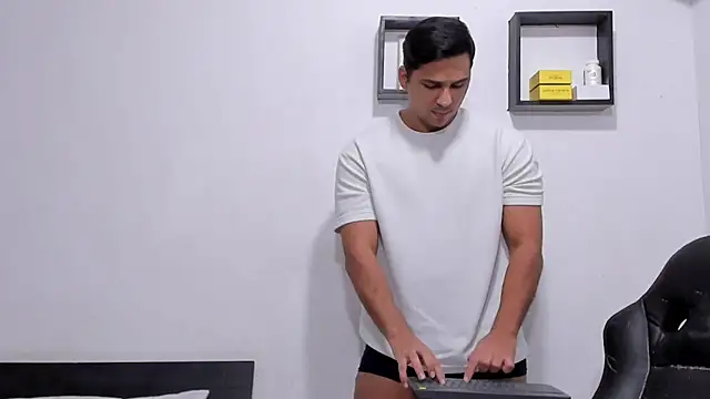 Thiago bel online show from July 2, 3:23 am
