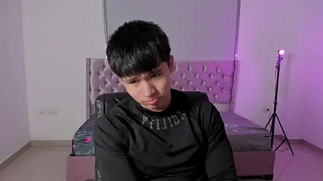 ryo kush  online show from July 20, 1:24 pm