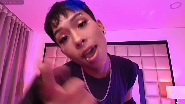neoxangel69 online show from July 4, 3:53 am