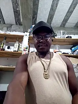 amantecarioca23cm online show from July 17, 1:24 am