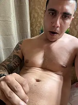 skinnyarab1995 online show from July 6, 1:13 am