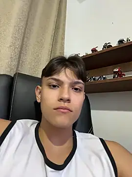 DilanMiller  online show from July 8, 1:48 pm