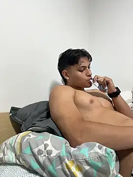 DilanMiller  online show from July 20, 4:09 pm