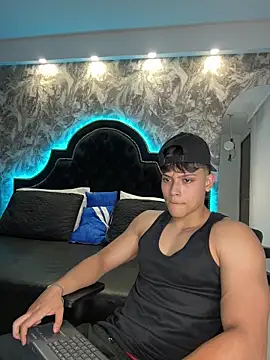 DilanMiller  online show from July 9, 6:00 pm