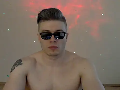 thuglife26 online show from July 17, 3:29 pm