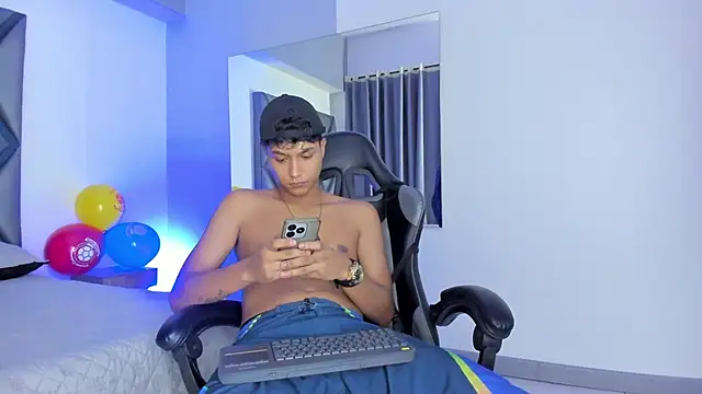 sebastiann 04 online show from June 30, 7:26 pm