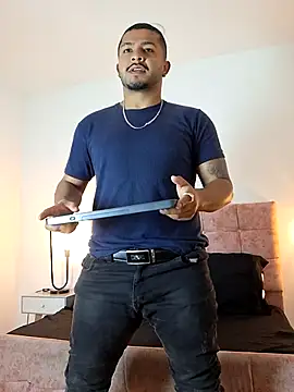 BrunoSilva  online show from July 17, 12:12 pm