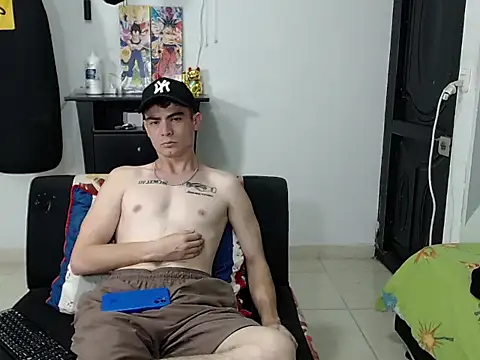 Zac Efront online show from July 18, 11:54 pm