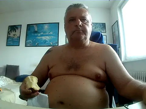 Robert SK1 online show from July 6, 4:31 pm