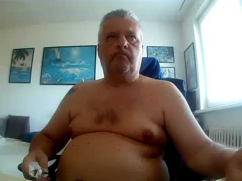Robert SK1 online show from July 4, 1:36 pm