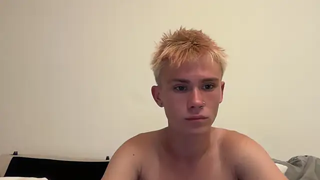 twiinknico online show from July 7, 7:39 pm