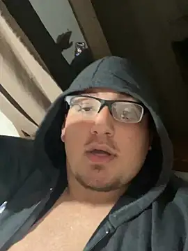 luisinnnnnn online show from July 23, 2:09 am