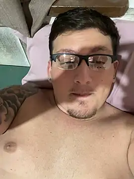 luisinnnnnn online show from July 12, 5:53 am