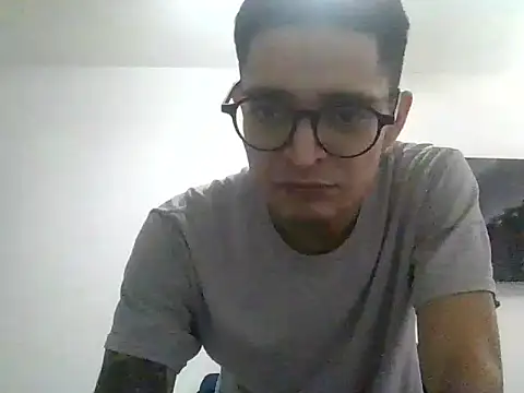 9EddieBoi4 online show from July 15, 5:30 pm