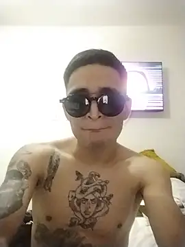 9EddieBoi4 online show from July 11, 9:44 am