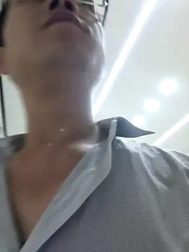 GG-0021 online show from July 18, 5:07 pm