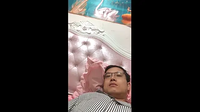 GG-0021 online show from July 21, 12:18 pm