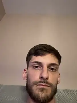 skinnytwink2008 online show from June 28, 8:26 pm