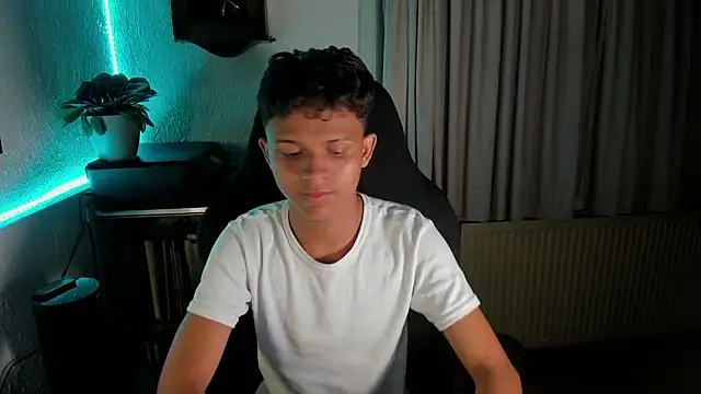 carlos 00foxx online show from June 30, 9:38 pm