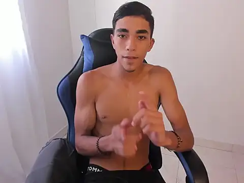 alien bigck online show from July 15, 2:57 pm