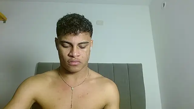 Jose And Daniel online show from July 16, 7:26 am