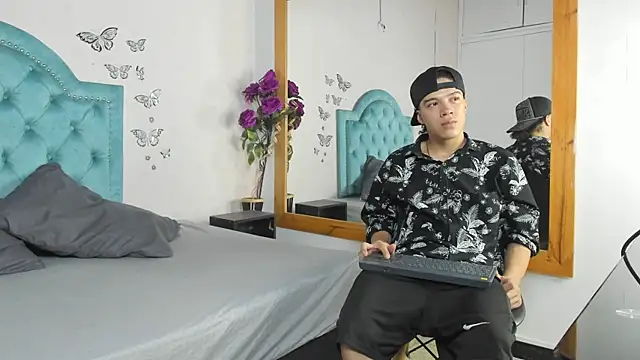Charlie Latino online show from June 27, 2:23 pm