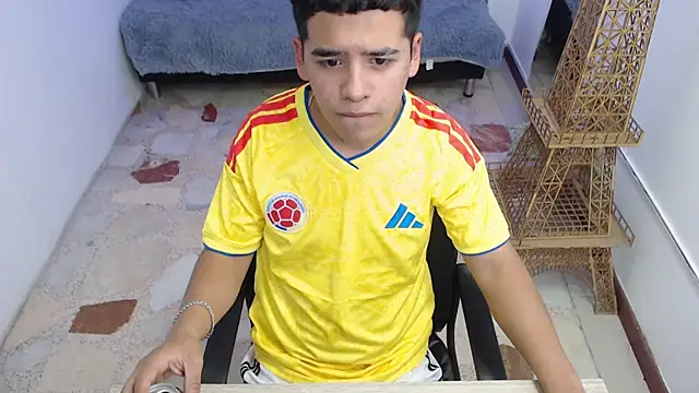 Santiago Acosta  online show from July 4, 3:42 am