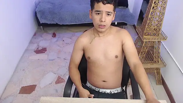 Santiago Acosta  online show from July 8, 3:43 am