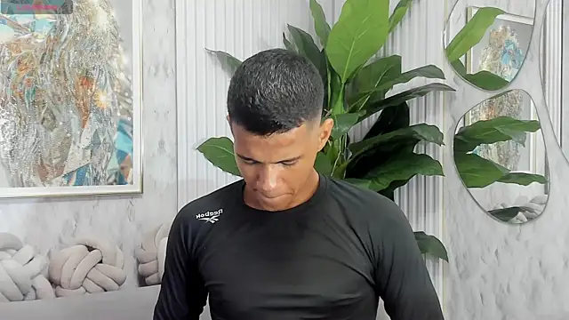 Noah sexhotty online show from August 1, 3:16 am