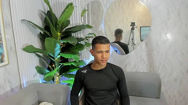 Noah sexhotty online show from July 23, 2:20 am