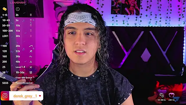 derek greyy   online show from July 5, 8:05 pm
