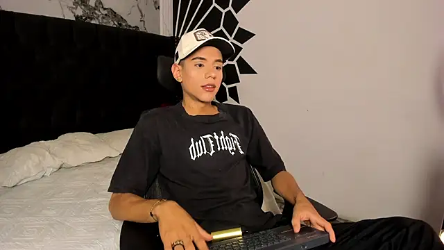 MathewAdamss online show from July 1, 8:31 pm