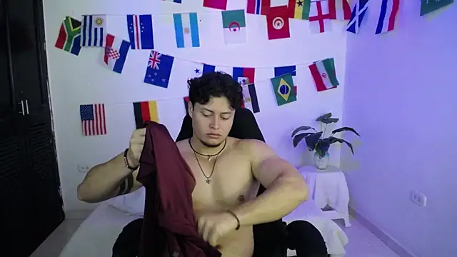 fucking bear  online show from July 2, 12:22 pm