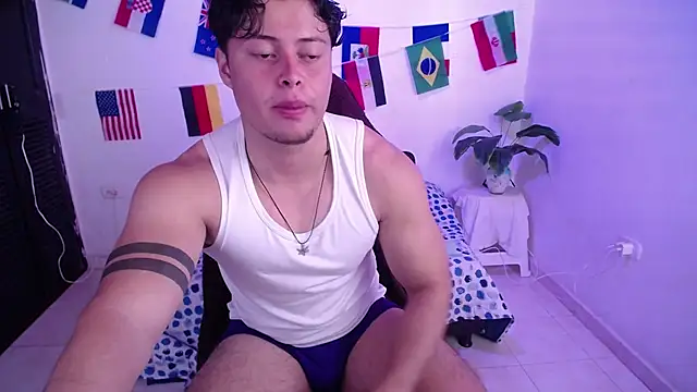 fucking bear  online show from August 4, 12:21 pm
