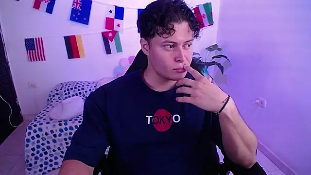 fucking bear  online show from July 30, 12:15 pm