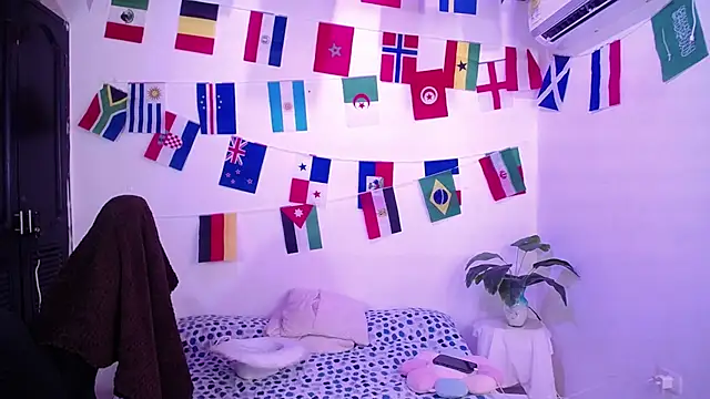 fucking bear  online show from August 3, 12:11 pm