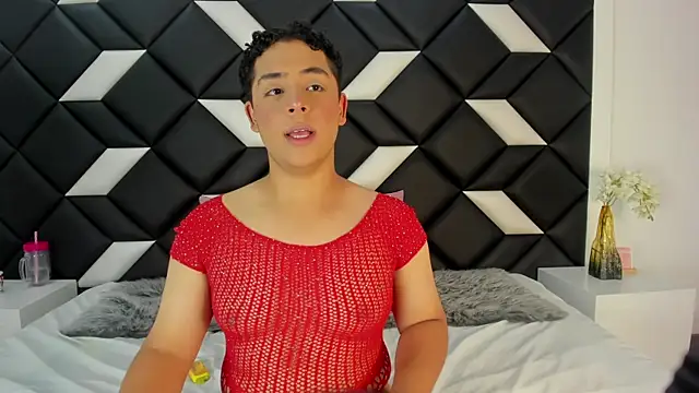 darian lafortezaa online show from August 6, 7:53 pm