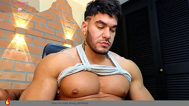 zac levis  online show from July 23, 1:58 am
