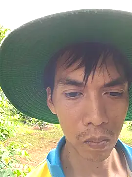 hoang1209 online show from July 14, 2:05 am