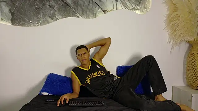 lucas837481 online show from July 10, 11:46 am