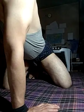 Single Horny Boy123 online show from July 6, 8:44 am