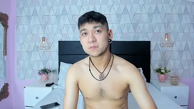 MarkLaurens online show from July 2, 12:22 pm