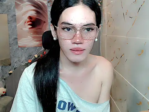 Crisgwapa08 online show from July 19, 1:39 pm