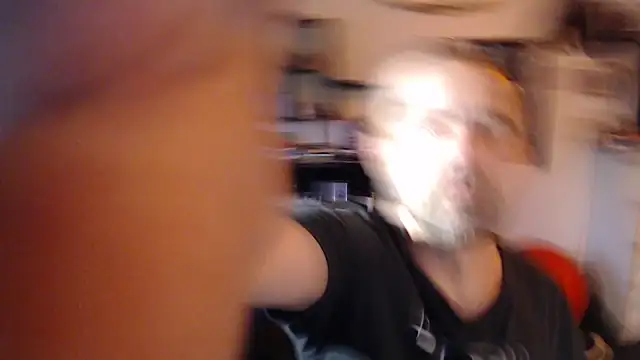Daddy Werewolf online show from July 16, 3:35 am