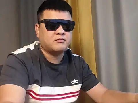 zhang1118 online show from July 14, 5:44 am
