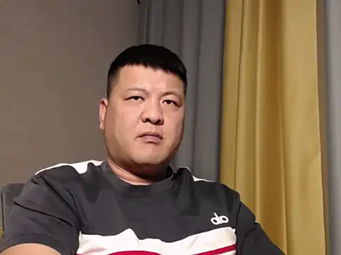 zhang1118 online show from July 10, 12:30 pm